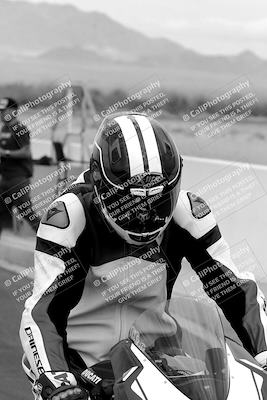 media/Mar-20-2023-Moto Forza (Mon) [[d0bbc59e78]]/Around the Pits/